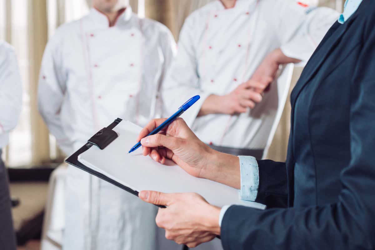 Da Escoffier al multitasking: sala e cucina cambiano sotto pressione della crisi