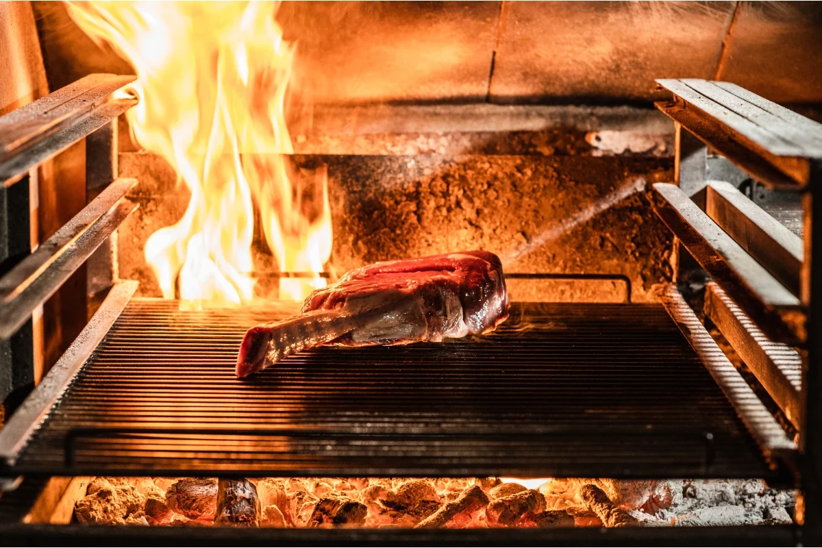Il braciere di Ardente, ristorante di Roma specializzato in carne Capodanno 2023: 13 proposte per un cenone da favola a Roma e dintorni