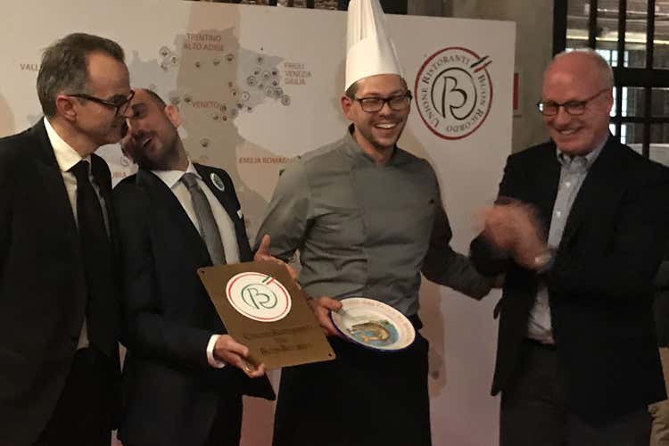 Luciano Spigaroli, Cesare Carboni e Alberto Monachesi (Unione Ristoranti del Buon RicordoIl nuovo corso della tradizione)