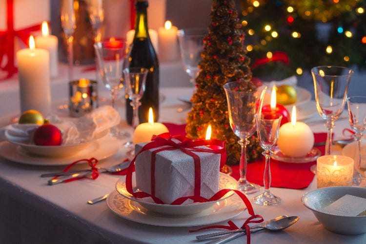 Nonostante il Covid i ristoranti si preparano per il Natale - Il Covid non ferma i preparativi, chef al lavoro per i menu delle feste