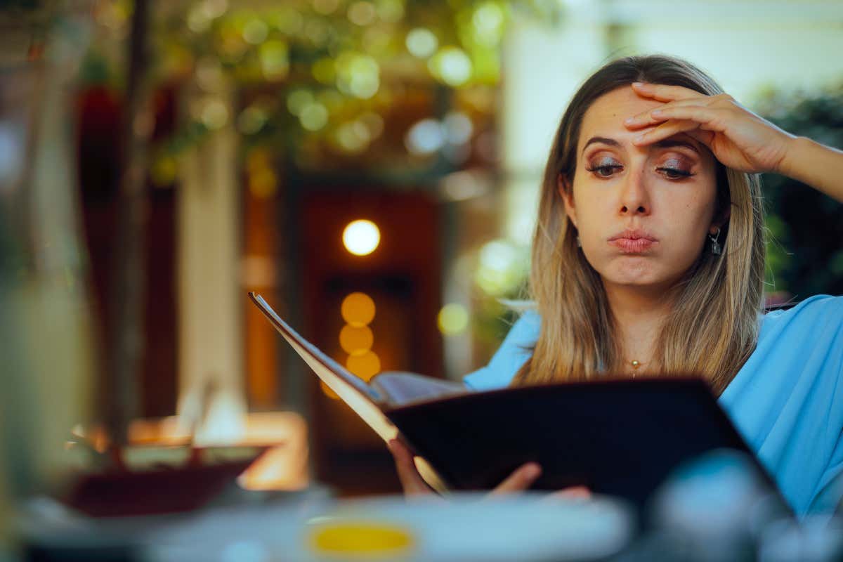 Quando il menu smette di raccontare un luogo, la ristorazione diventa solo gestione di flussi