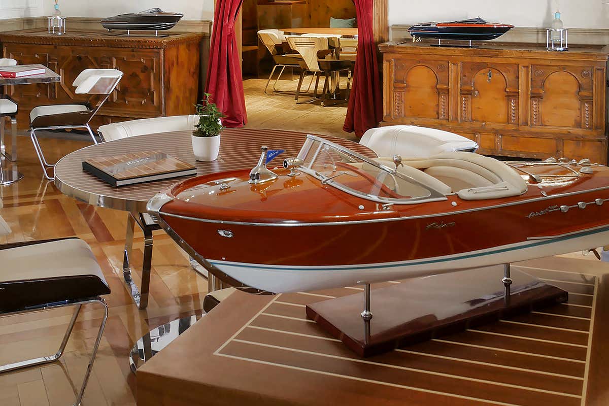 Riva nel 2022 celebra il 180&deg; anniversario&nbsp; Uno yacht club in montagna? Succede al Cristallo di Corsina con Riva Priv&eacute;e