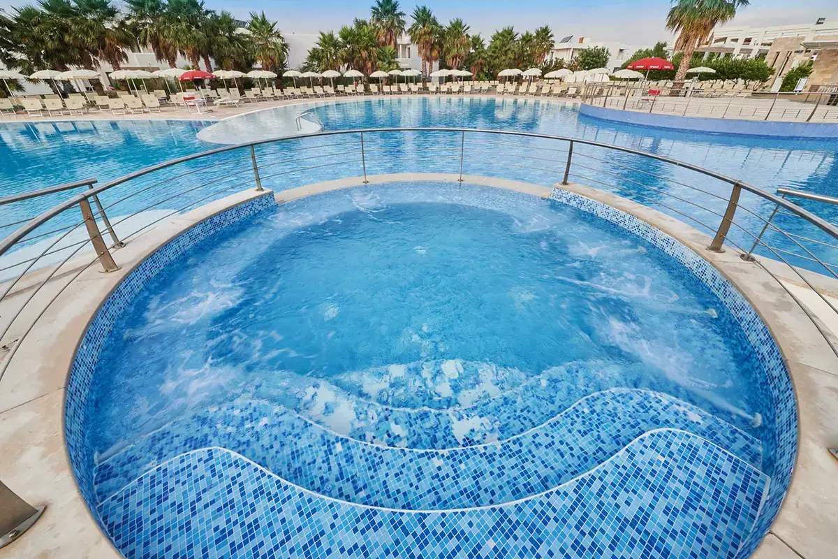 Tre giorni di beauty, sport e pizzica&nbsp; A Pasqua vince chi fugge&hellip; in Puglia al Riva Marina Resort