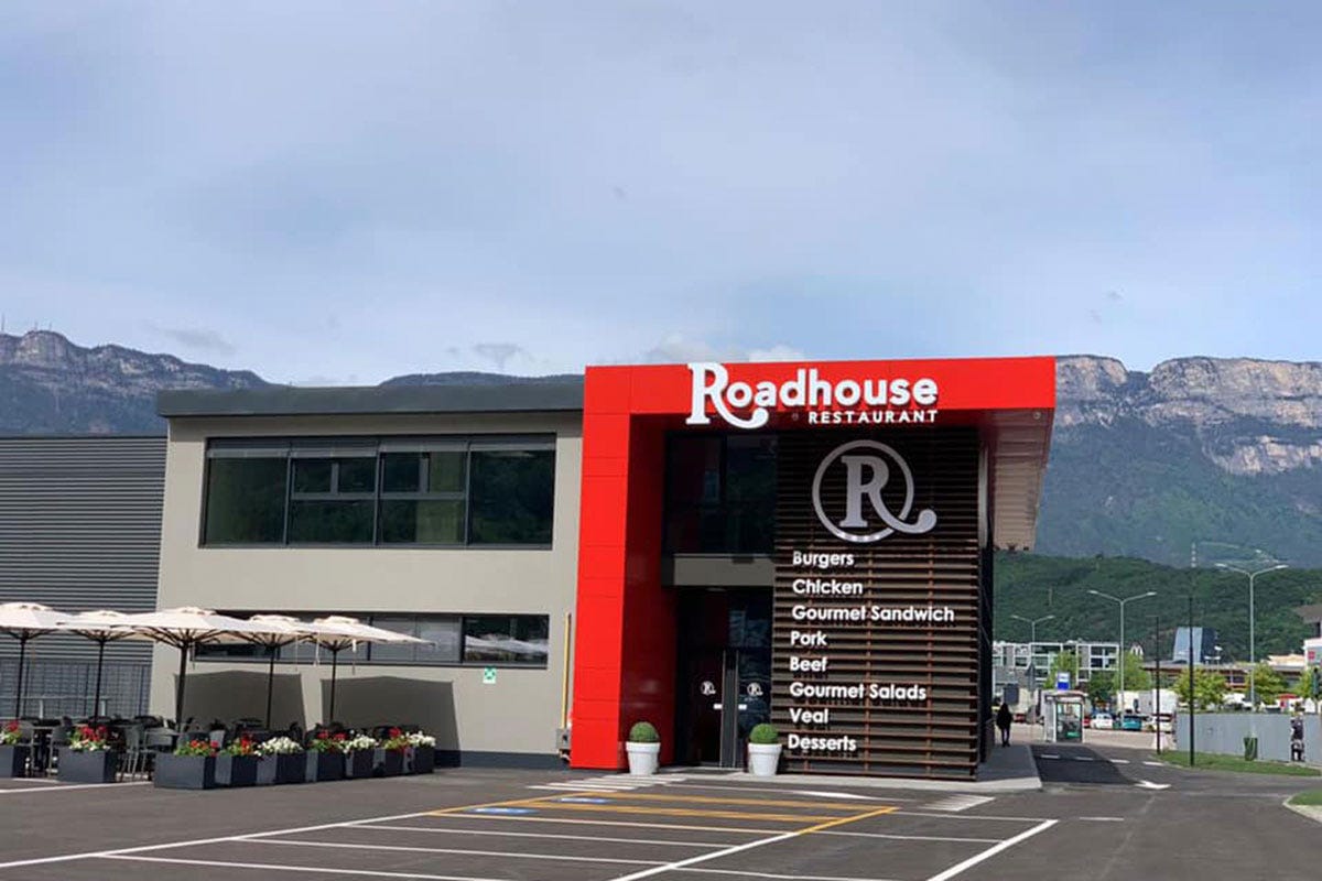 Un punto vendita Roadhouse Restaurants (Fonte: Facebook) Roadhouse, 25 aperture nel 2021 Servono 400 professionisti