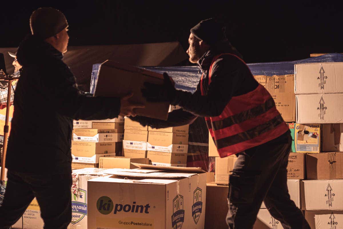 Richemont Club Italia, raccolti sei quintali di biscotti per i bambini ucraini Richemont Club Italia, raccolti sei quintali di biscotti per i bambini ucraini