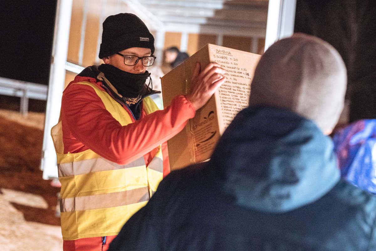 Richemont Club Italia, raccolti sei quintali di biscotti per i bambini ucraini Richemont Club Italia, raccolti sei quintali di biscotti per i bambini ucraini