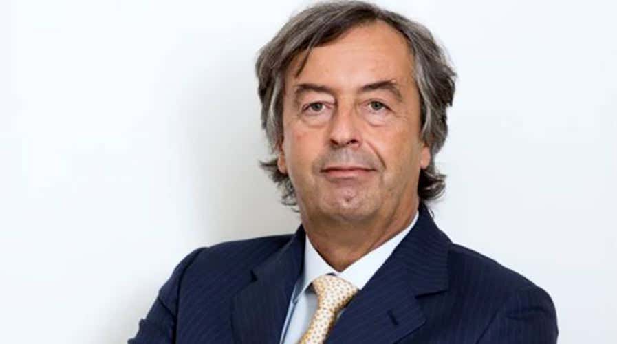 Roberto Burioni - Coronavirus, c'è chi invita alla calmaUna follia per la direttrice del SaccoLa risposta di Burioni