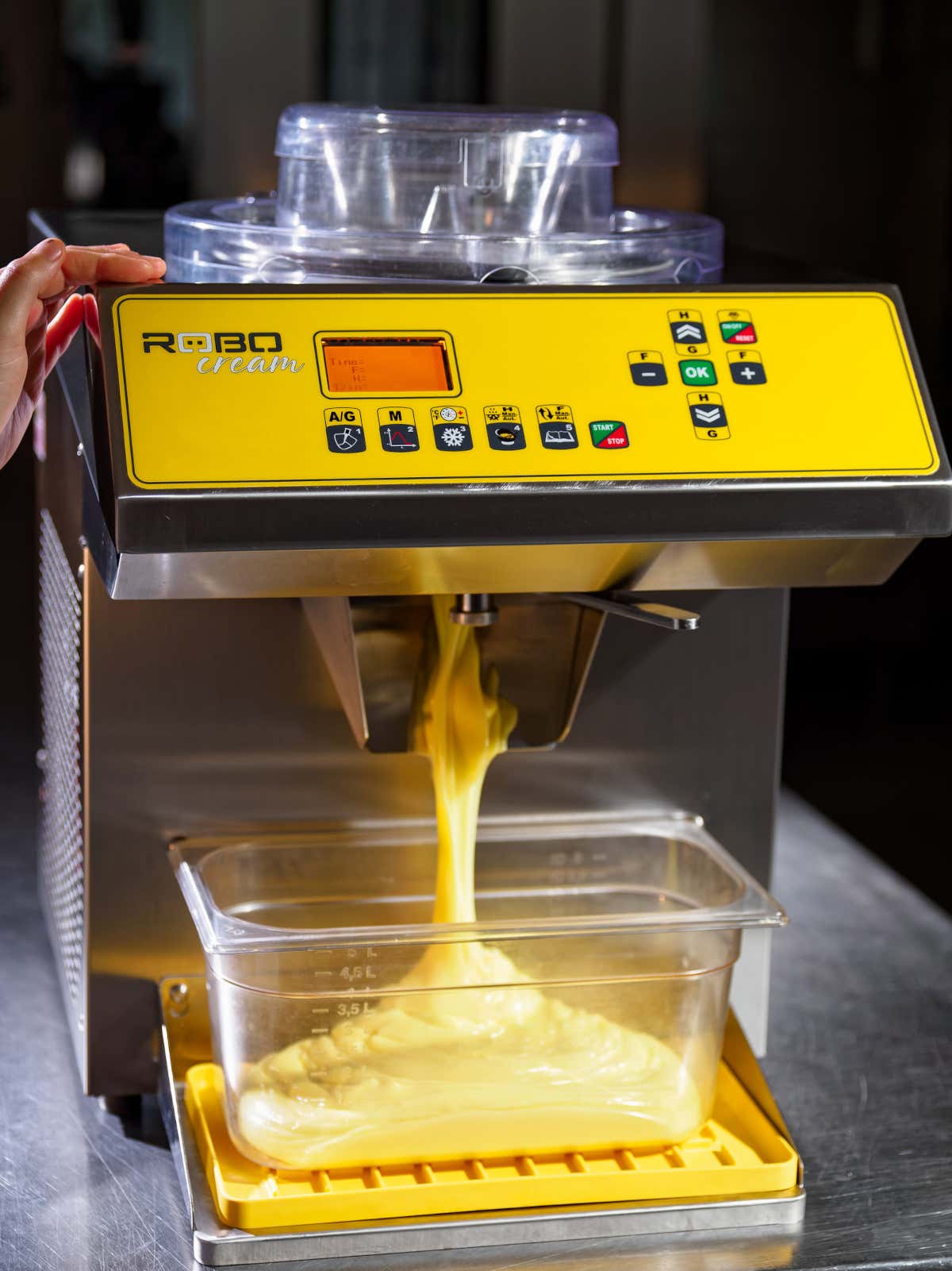 Come cambia la crema pasticcera professionale: le nuove funzioni ROBOcream