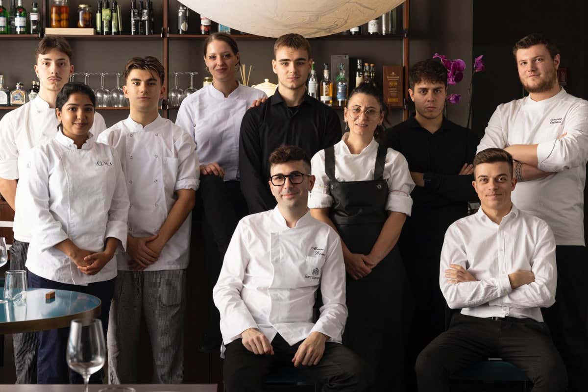 Lo staff del ristorante Sant'Agostino di Piacenza