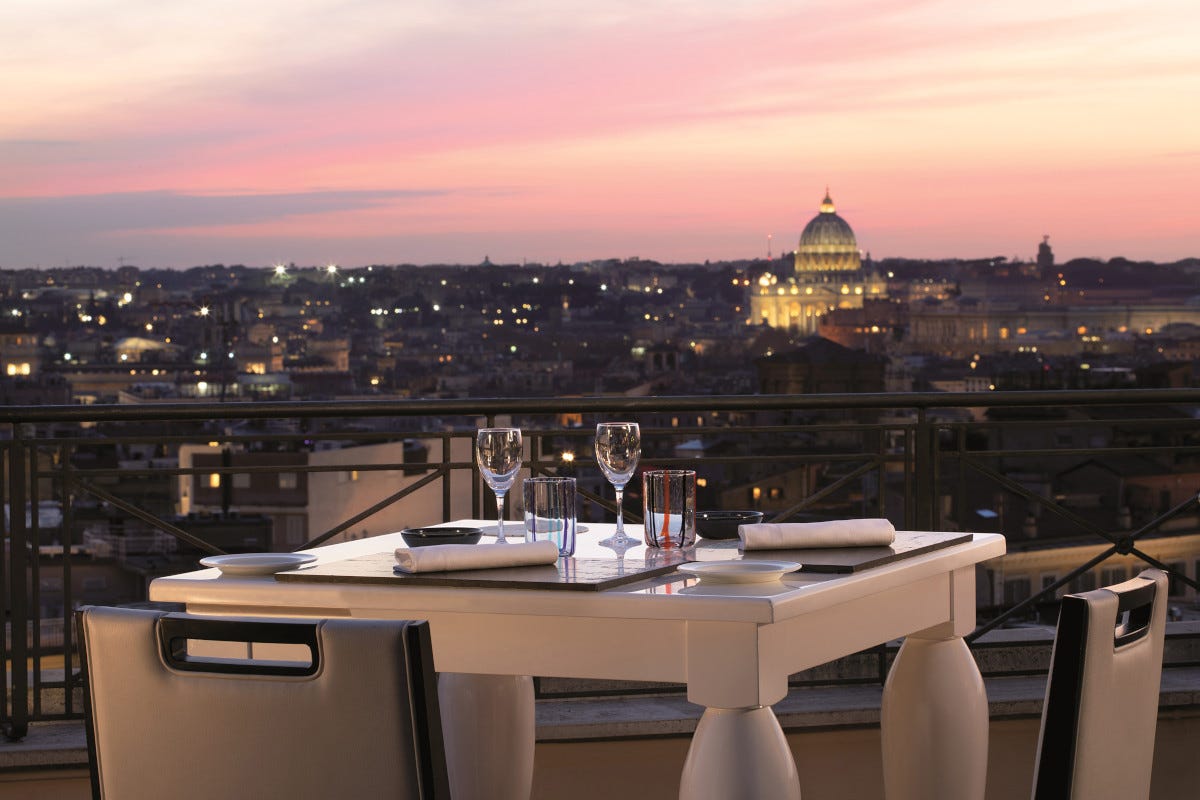 Il Vizio apre a Roma all'ultimo piano dell'Hotel Sina Bernini Bristol Il Vizio: sushi e cucina italiana all'Hotel Sina Bernini Bristol