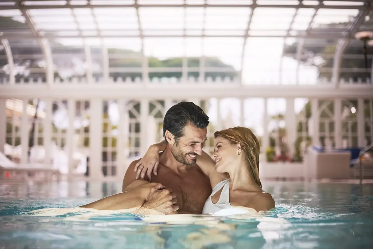 La piscina del Rome Cavalieri Il San Valentino Pop del Rome Cavalieri