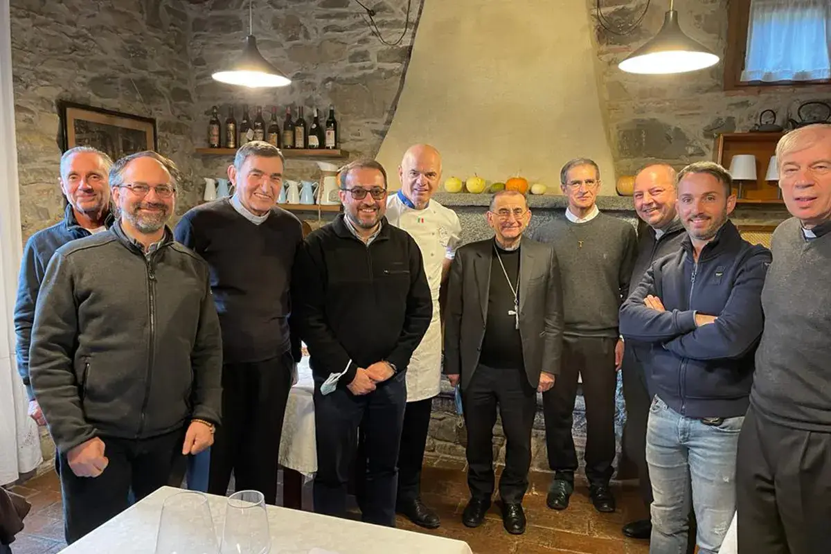 Gli invitati al pranzo