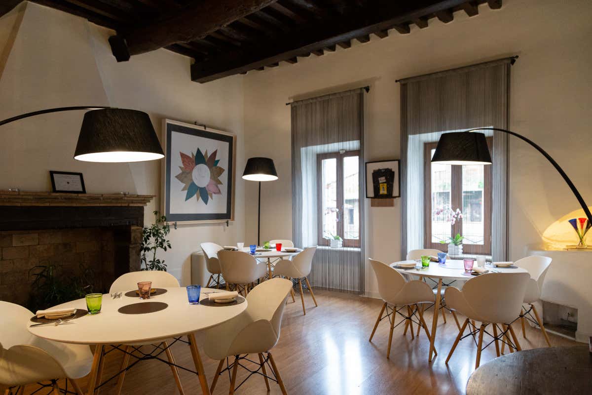 Rosso Vignale a Canepina: dove la Tuscia si siede a tavola senza fronzoli