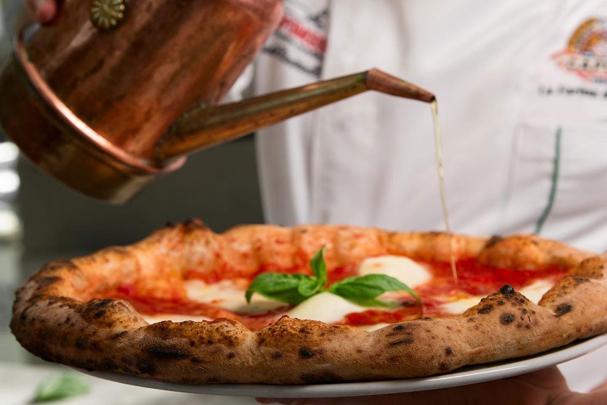 La pizza di Rossopomodoro Rossopomodoro, cucina napoletana in ogni angolo del mondo