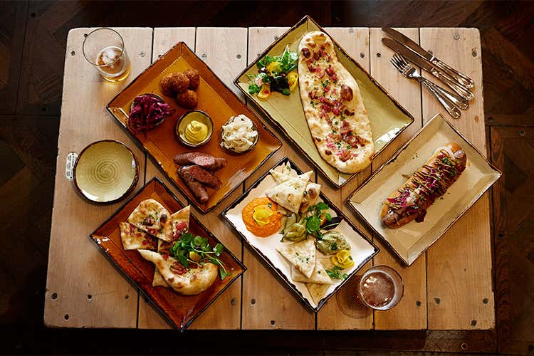 Royale, la porcellana... delle stelle Nei migliori ristoranti di tutto il mondo Royale, la porcellana... delle stelle Nei migliori ristoranti di tutto il mondo