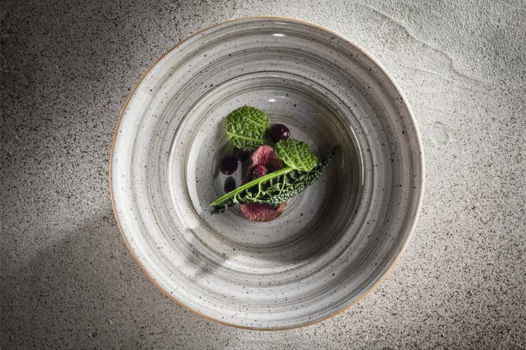 Royale, la porcellana... delle stelle Nei migliori ristoranti di tutto il mondo Royale, la porcellana... delle stelle Nei migliori ristoranti di tutto il mondo