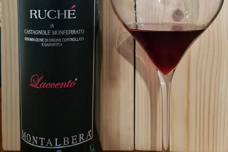 &pound;$Ripartiamo dal vino$&pound; &ldquo;Laccento&rdquo; 2019 Montalbera