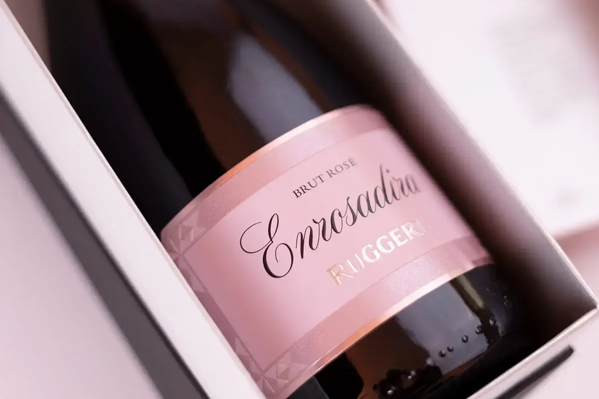 Enrosadira Enrosadira di Ruggeri, l&rsquo;eleganza del Pinot Nero in purezza