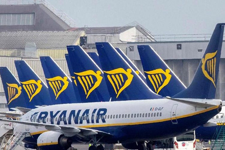 Ryanair festeggia 25 anni dal primo volo in Italia