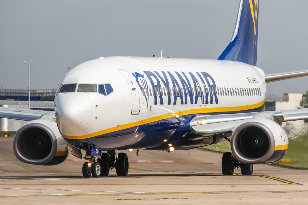 Caro voli le associazioni a Ryanair: «Eliminare il riconoscimento facciale»
