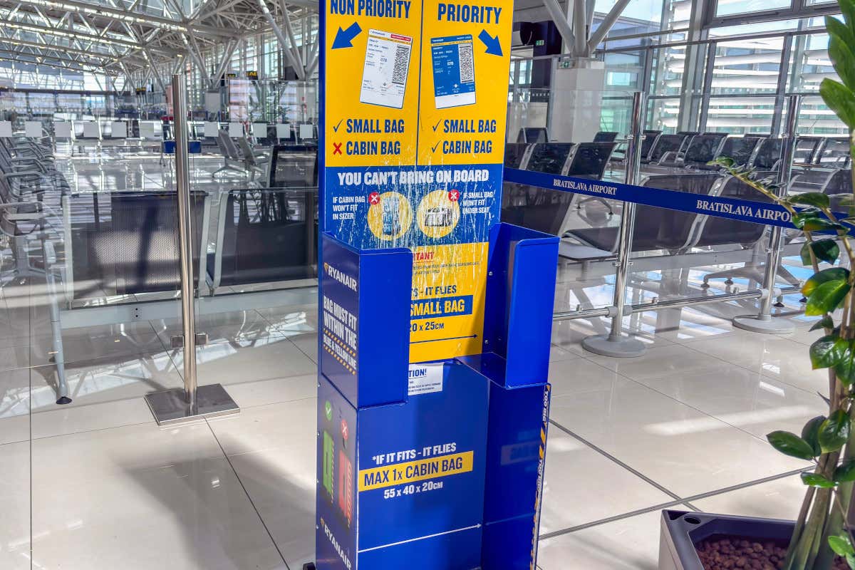 Per gli oversize il posto extra gratis in aereo è ormai impossibile da avere Per gli oversize il posto extra gratis in aereo è ormai impossibile da avere