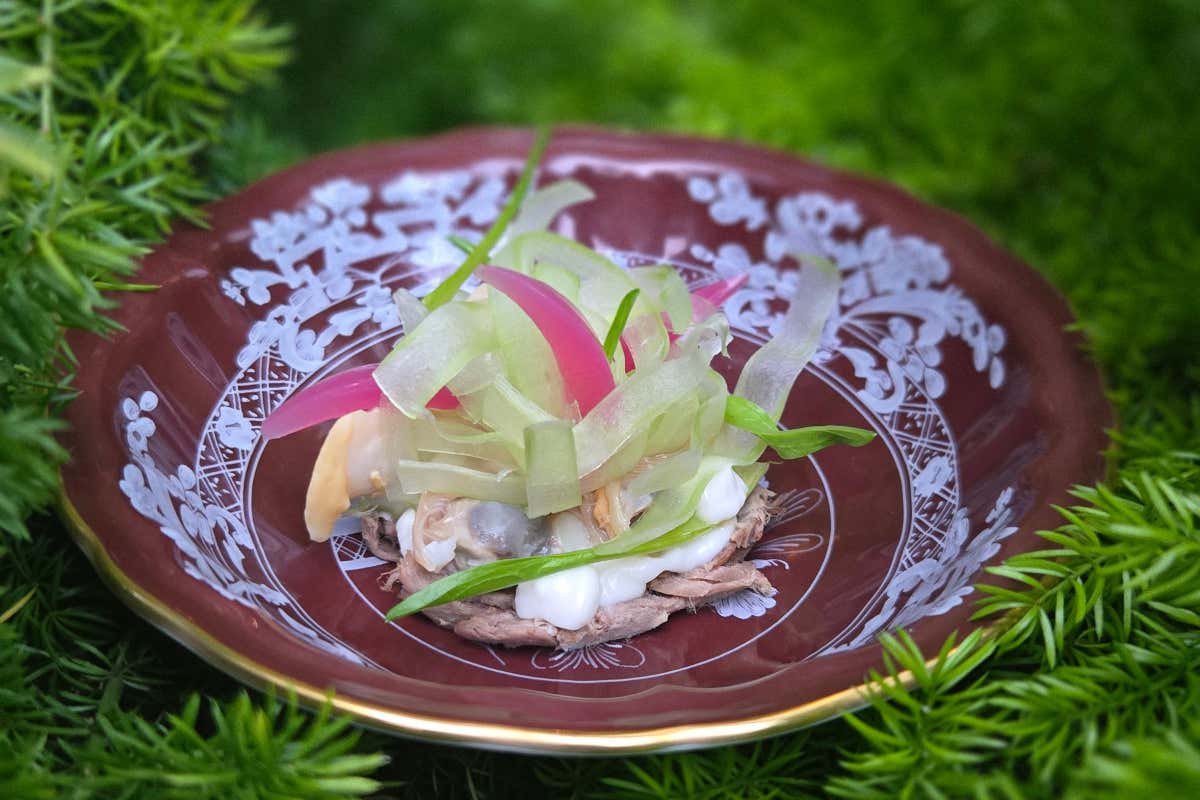 Capra e frutti di mare del ristorante Le Trabe, secondo il sommelier Simone Munzillo un piatto che si abbina perfettamente al Blanc de Blancs 2017