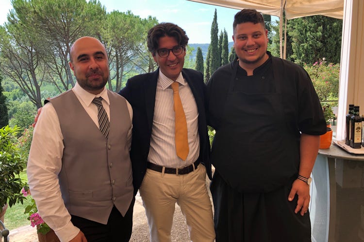 sx Luca Tarisciotti, Alessandro Ercolani e Stylianos Sakalis(Con Sakalis in cucina, la Greciaentra al Castello di Spaltenna)