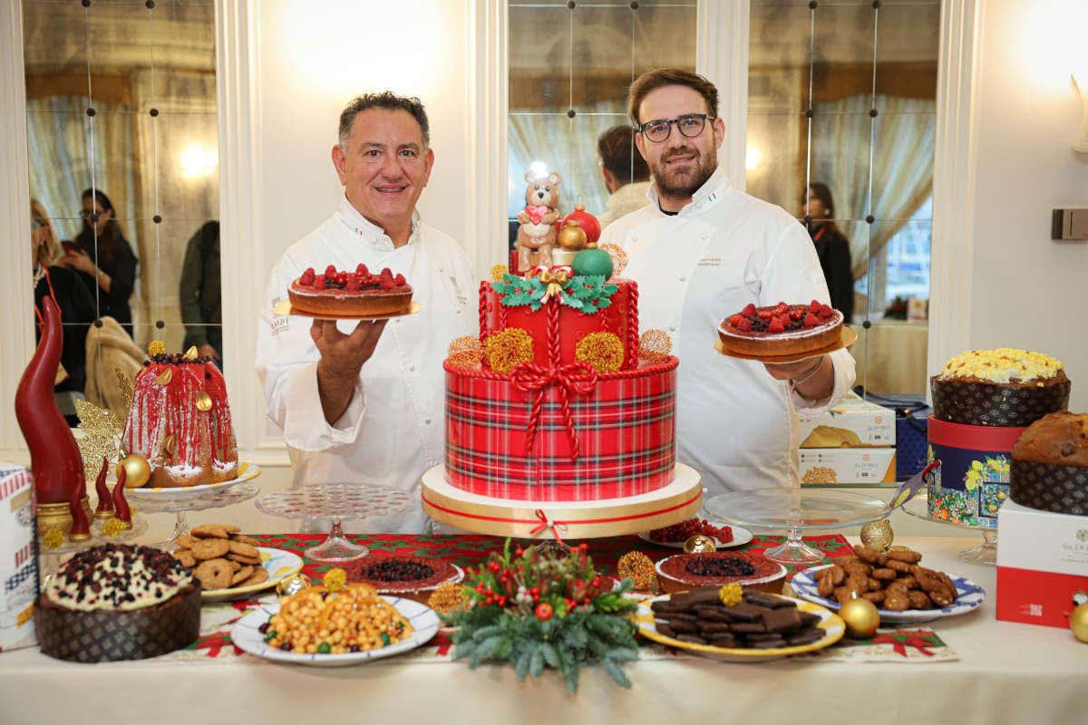 “I Dolci delle Feste dei Grandi Interpreti” al Grand Hotel Vesuvio di Napoli