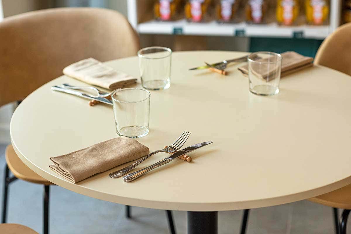 La sala di Casadora Casadora apre a Roma le porte del suo laboratorio di pasta fresca con cucina