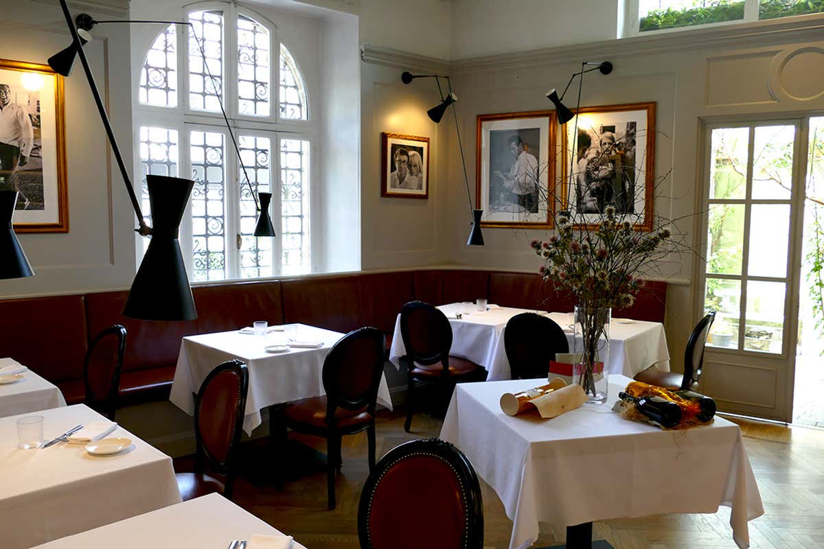 Una delle sale del ristorante in centro a Biella A tavola a Biella? Matteo, una garanzia