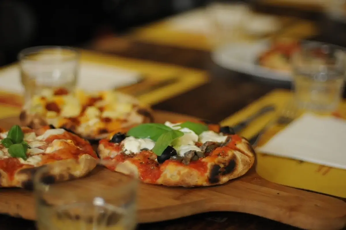 Sant'Alberto &egrave; una pizzeria legata alla tradizione Dove mangiare la pizza a Roma? Ecco cinque indirizzi da segnarsi