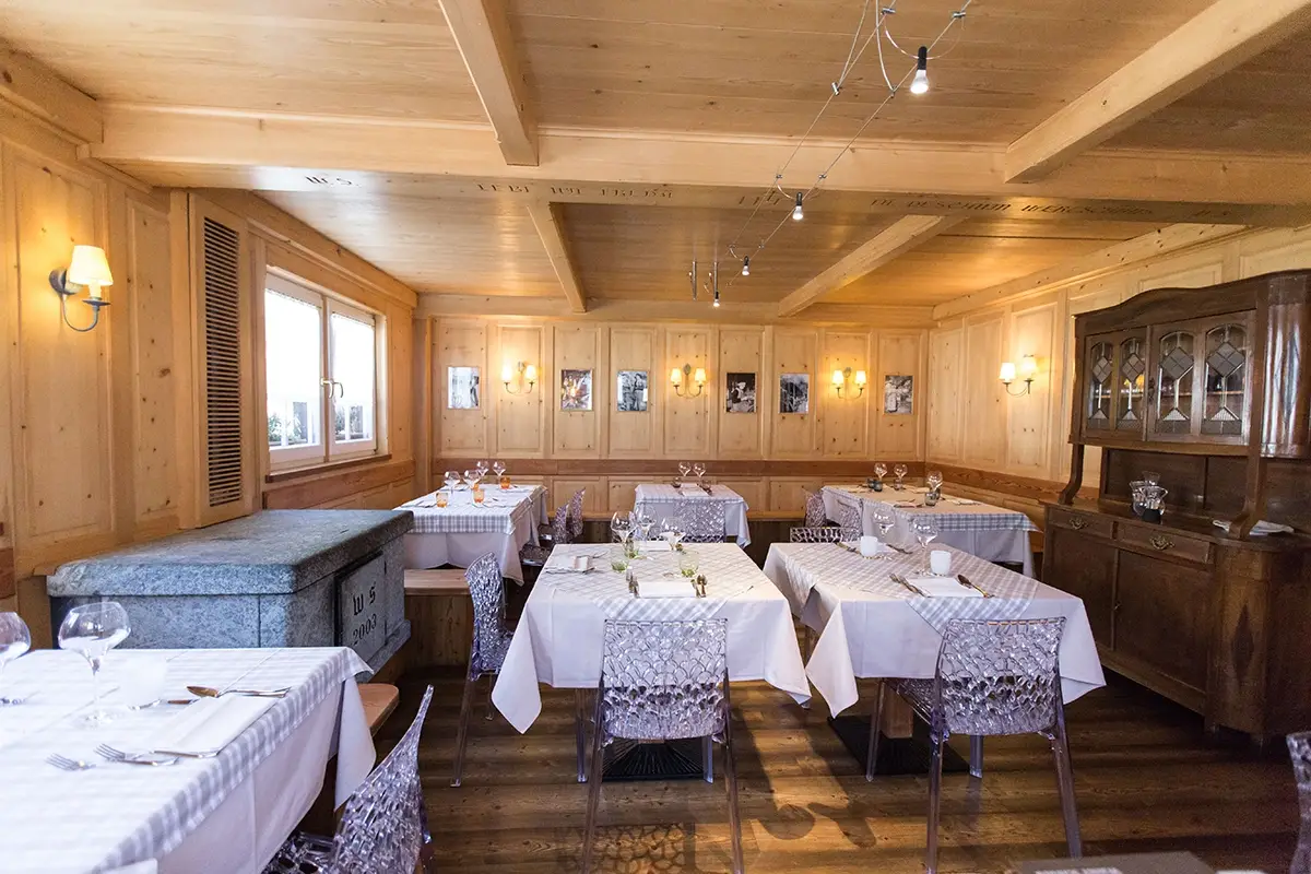 La sala della Walser Schtuba Alla scoperta della cucina e dei prodotti tipici delle valli dell’Ossola