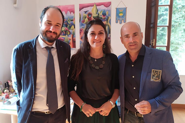 Tommaso Caporale, Rosaria Succurro e Alberto Giannattasio (Salone del vino novello A Cosenza la vendemmia 2019)