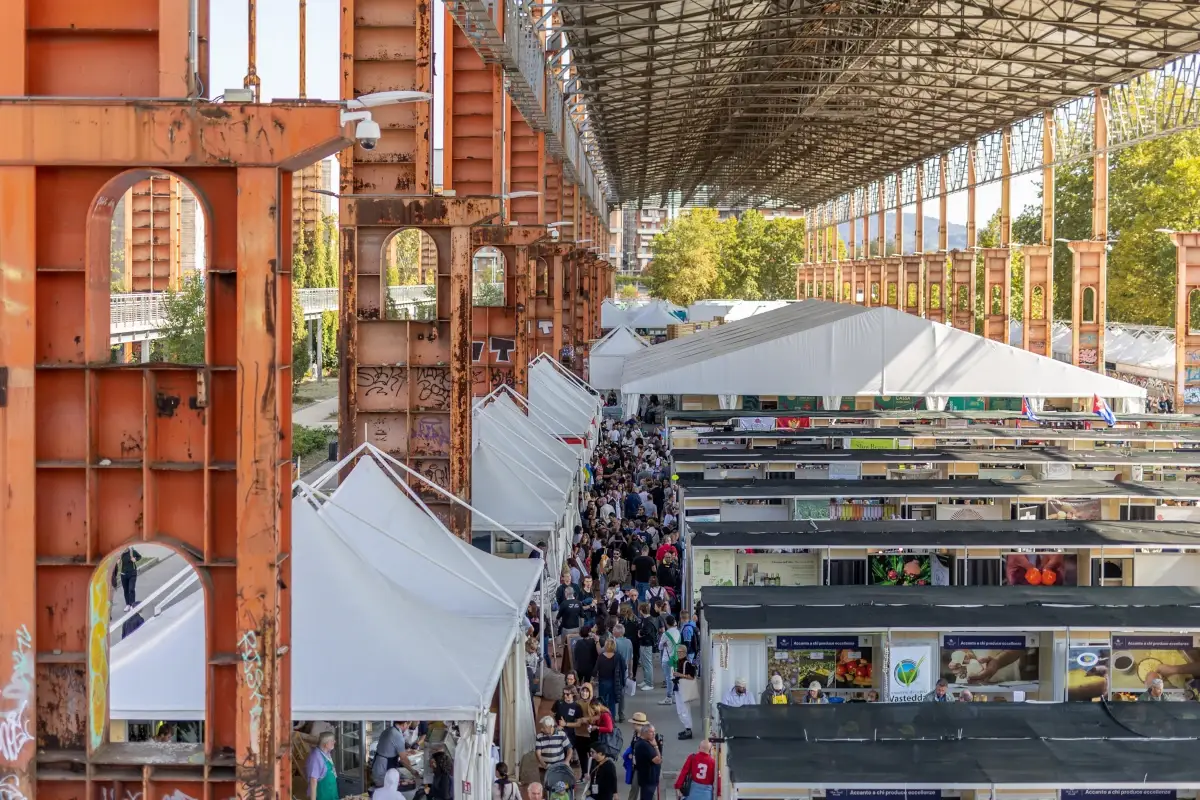 Crisi climatica, dal Salone del Gusto il monito: il cibo &egrave; problema ma anche soluzione