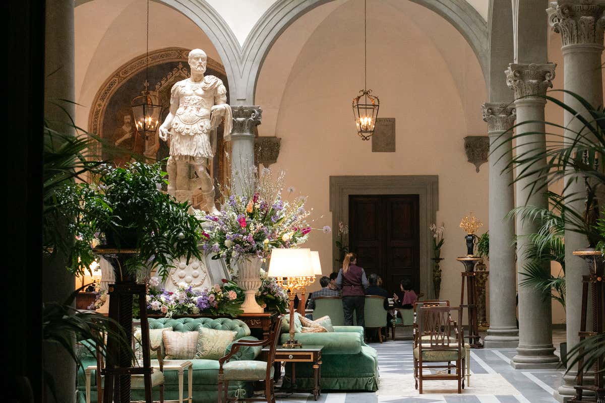 Salotto Portinari Bar & Bistrot al piano terra Vito Mollica a Firenze: ecco come è il menu del Salotto Portinari Bar