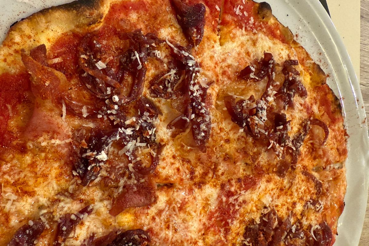 Un “Salto” a Farnetta, la pizza dall’accento umbro in un centro di 200 abitanti Un “Salto” a Farnetta, la pizza dall’accento umbro in un centro di 200 abitanti