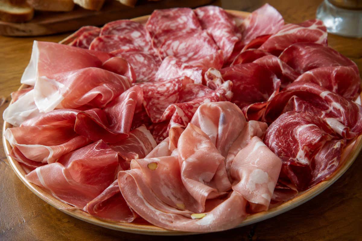 La salumeria italiana ha superato i 9,6 miliardi di euro nel 2025 Salumeria italiana in crescita nel 2025. Export oltre i 25 miliardi