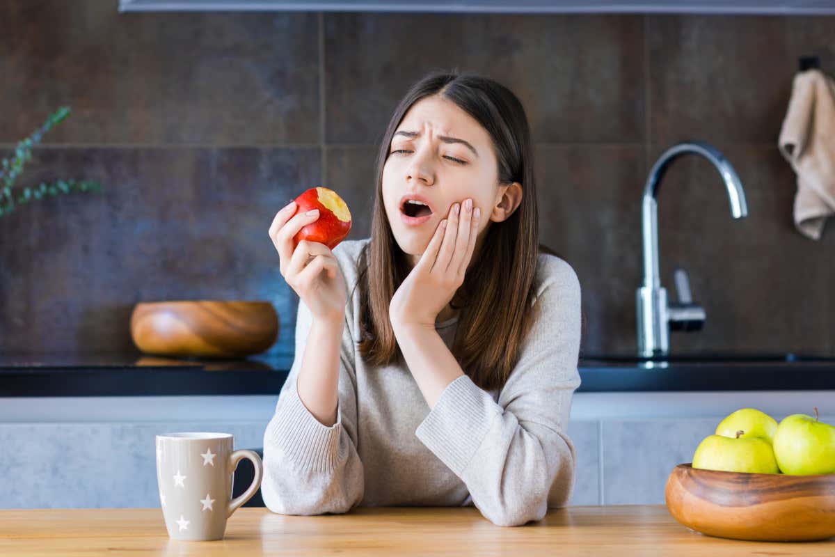 Dolore durante la masticazione? Le cause più comuni e cosa fare Dolore durante la masticazione? Le cause più comuni e cosa fare