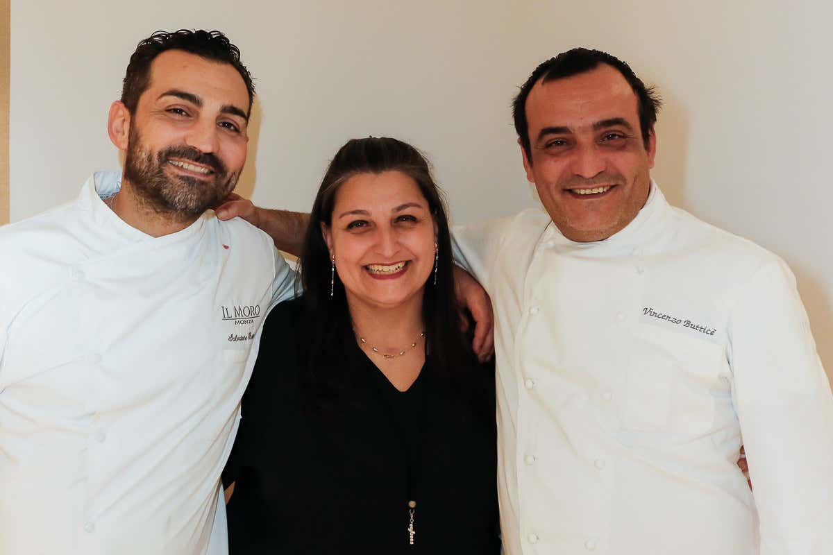 Salvatore, Antonella e Vincenzo Butticè Il Moro festeggia i quindici anni con un restyling di design e gusto Salvatore, Antonella e Vincenzo Butticè Il Moro festeggia i quindici anni con un restyling di design e gusto