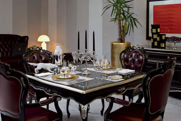 (Sambonet personalizza la mise en place Posate su misura con diverse superfici) (Sambonet personalizza la mise en place Posate su misura con diverse superfici)