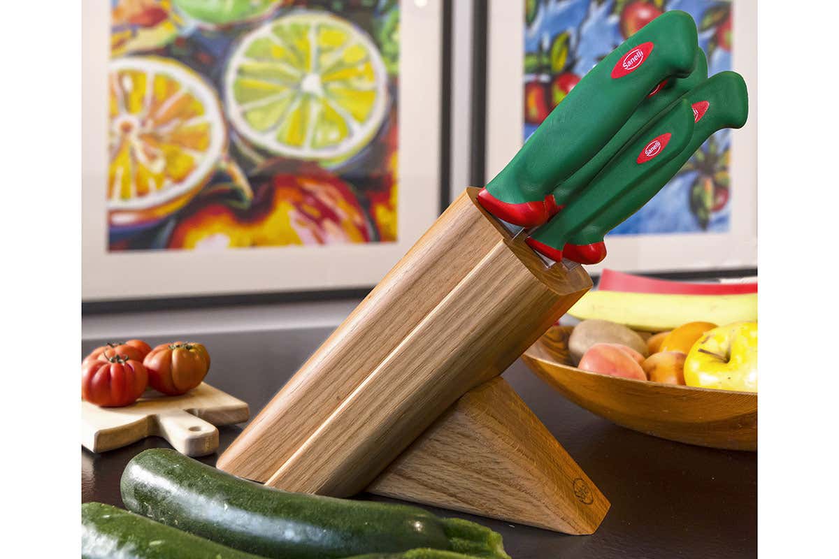 Viaggiare... senza muoversi da casa: i coltelli Sanelli si acquistano online