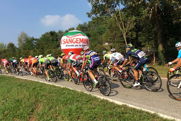 Sangemini pedala col Giro d’Italia Acqua ufficiale della corsa rosa Sangemini pedala col Giro d’Italia Acqua ufficiale della corsa rosa