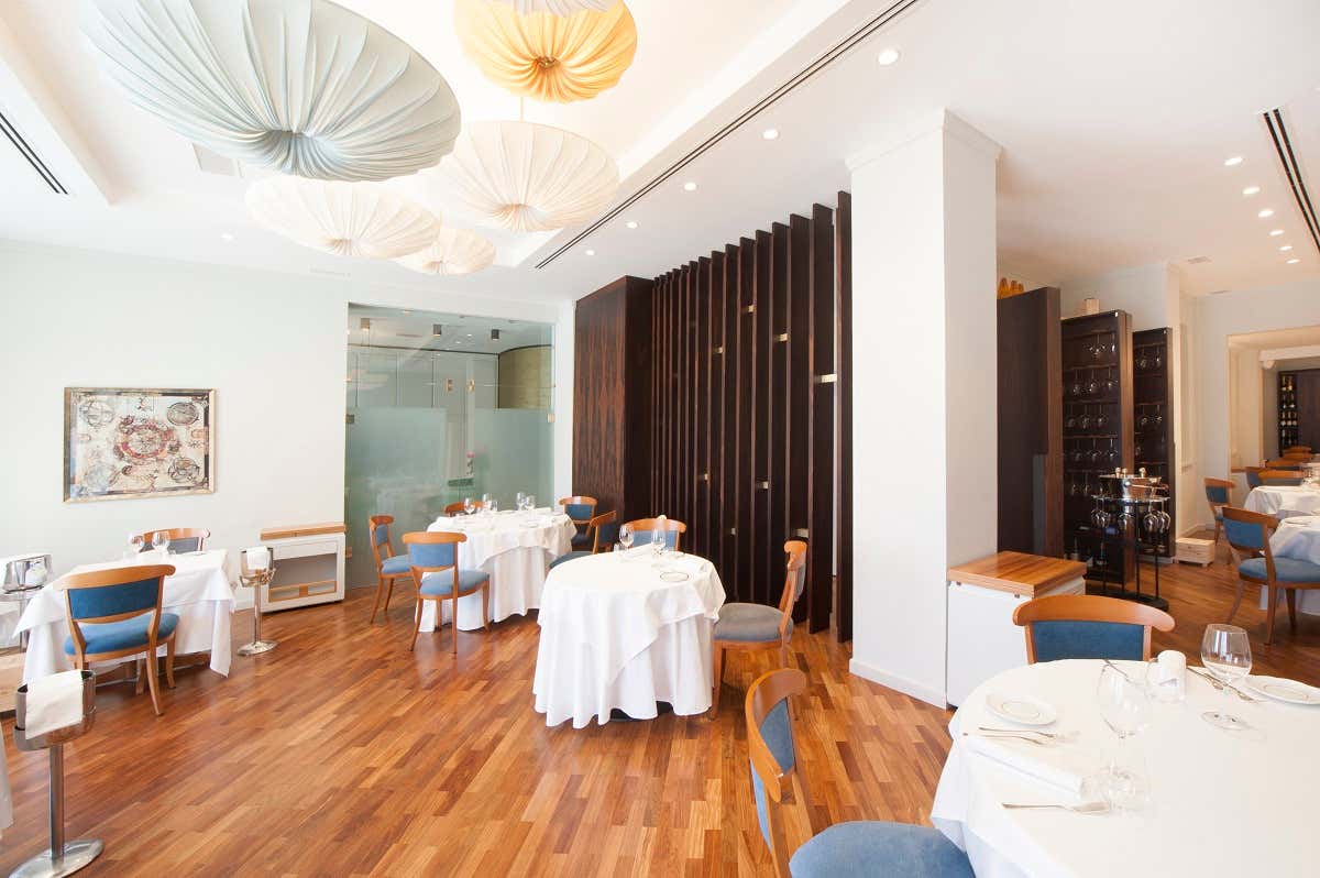 La sala del San Giorgio  San Giorgio a Genova, l'alta cucina sposa la grande ospitalità