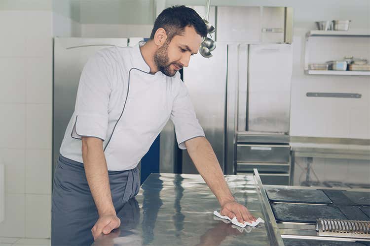 Sanificazione nei pubblici esercizi 
Una fase critica spesso sottovalutata