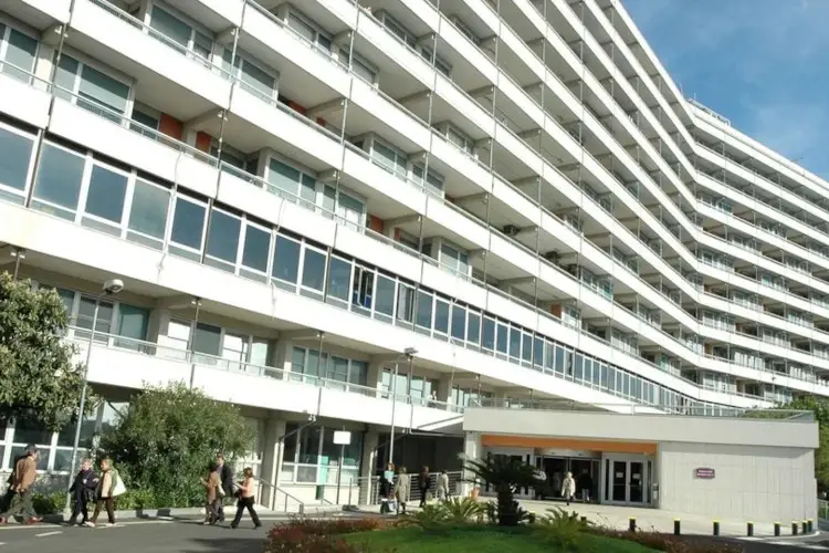 L'ospedale San Martino di Genova Vaccini: un obbligo per i sanitari? La Liguria ci sta pensando