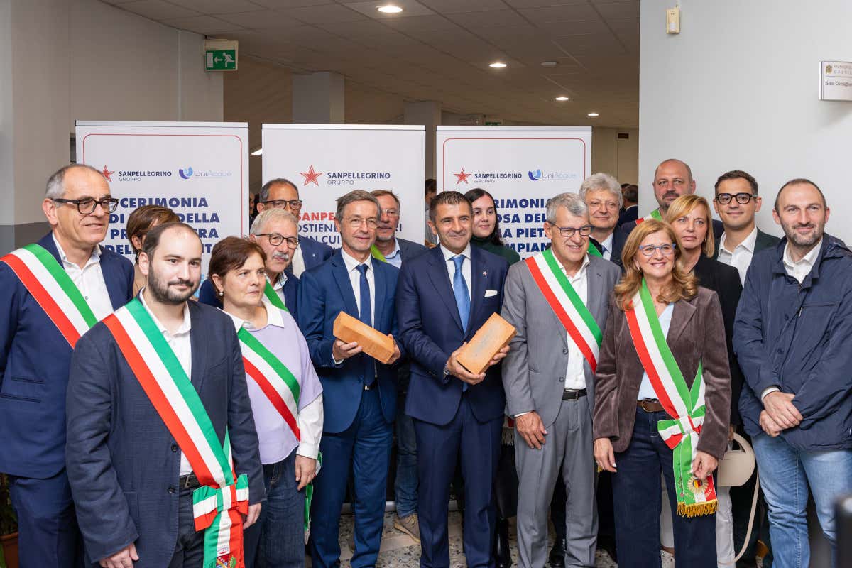 La posa della prima pietra per la nuova sorgente Nossana Nossana nuova vita per la sorgente che disseta la provincia di Bergamo