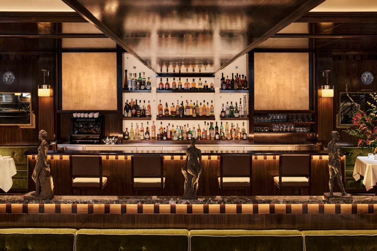 Sant Ambroeus conquista Saint-Germain-des-Prés con stile e raffinatezza Sant Ambroeus conquista Saint-Germain-des-Prés con stile e raffinatezza