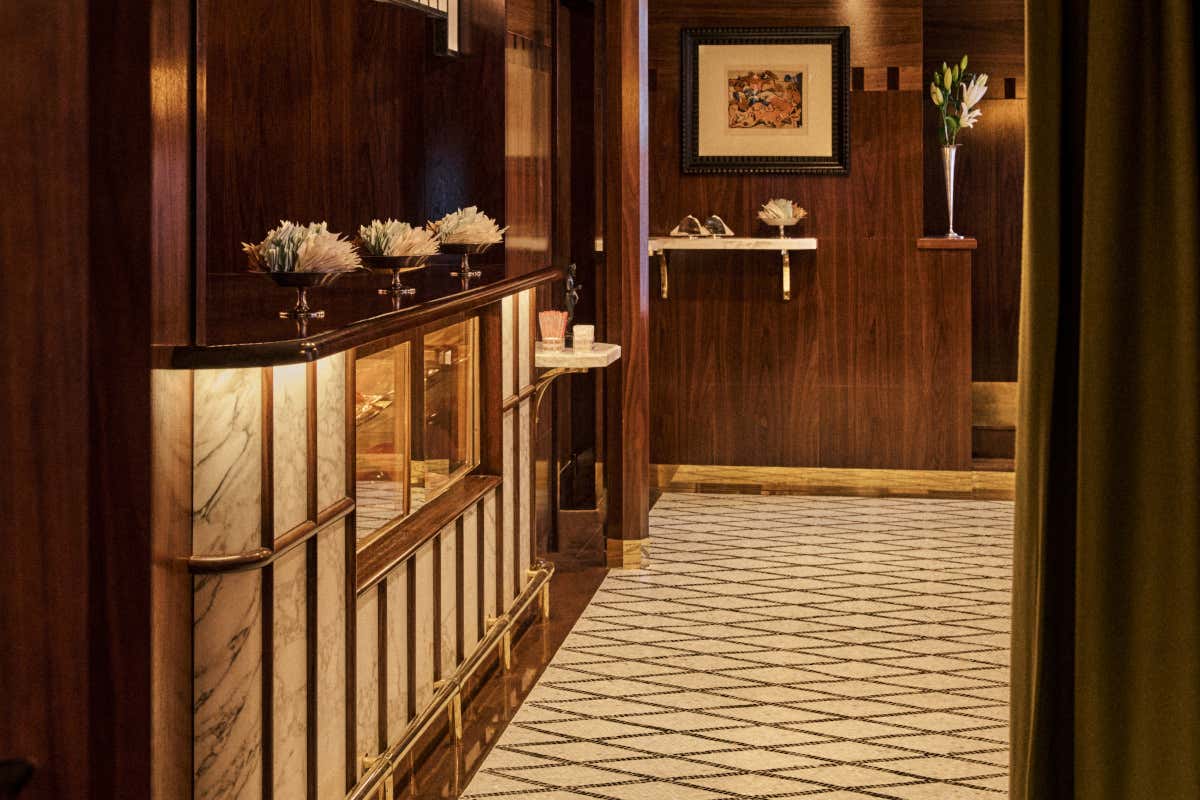 Sant Ambroeus conquista Saint-Germain-des-Prés con stile e raffinatezza Sant Ambroeus conquista Saint-Germain-des-Prés con stile e raffinatezza