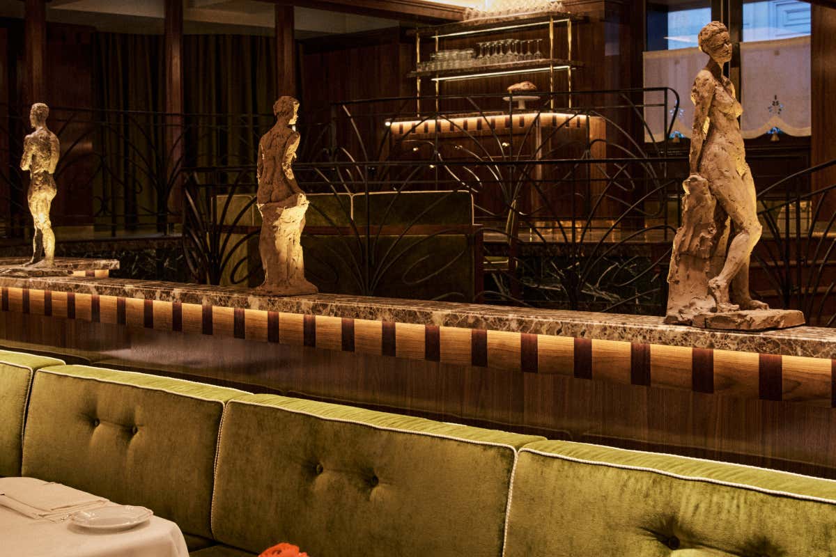 Sant Ambroeus conquista Saint-Germain-des-Prés con stile e raffinatezza Sant Ambroeus conquista Saint-Germain-des-Prés con stile e raffinatezza