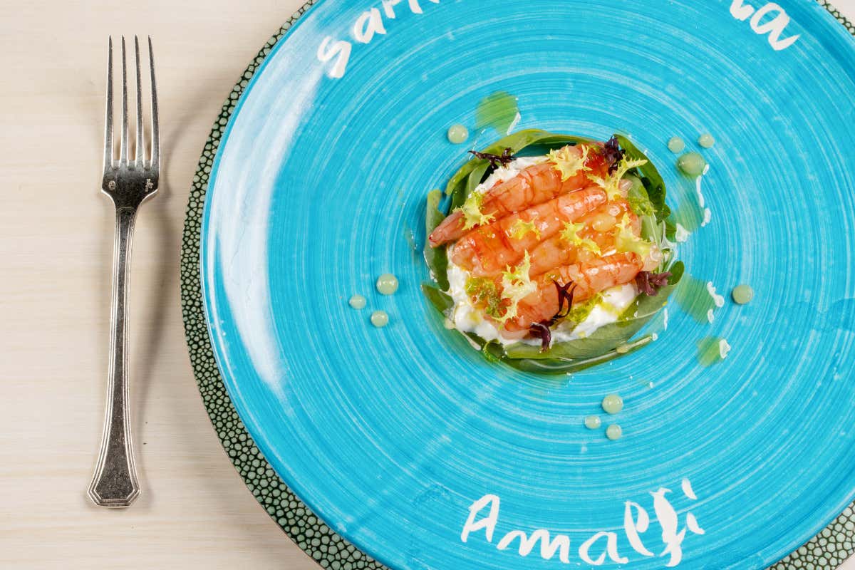 Code di Gamberi Rossi di Santa Maria Profumati al Limone con Rucola Selvatica e Burrata Il lusso della Villa della Marchesa arricchisce l'Hotel Santa Caterina